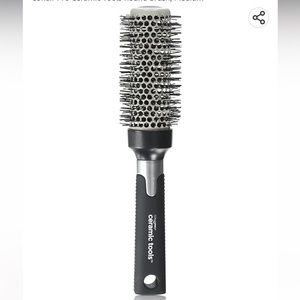 Medium CON AIR PRO round brush 💕 Final Sale